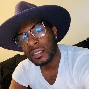 Meet your Posher, Aramis